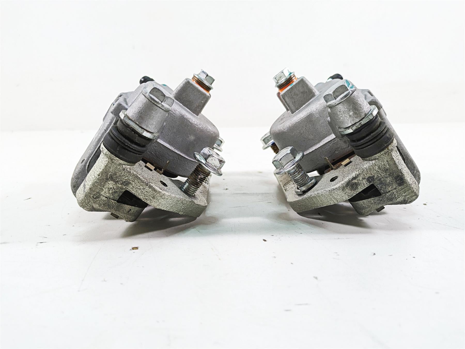 2021 CFMoto Zforce 500 Trail Front Brake Caliper Set 7020-081040-10000 {{ shop.shopifyCountryName }} - Mototech271
