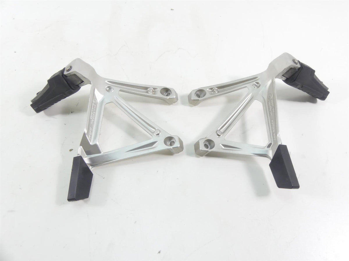 2014 BMW R1200GS K50 Rear Passenger Pillion Footpeg Foot Peg Set 46718526741 {{ shop.shopifyCountryName }} - Mototech271