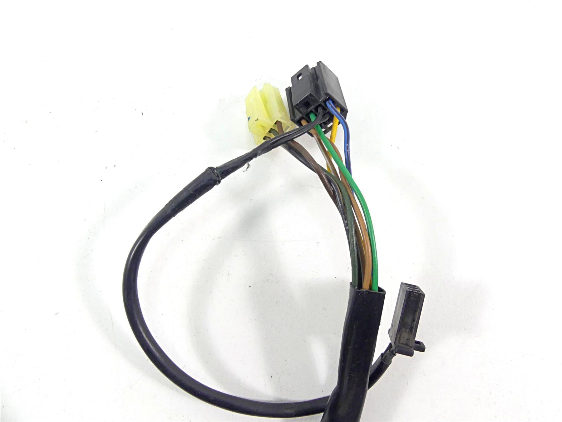 2012 Yamaha VMX17 VMAX 1700 Left Hand Light Blinker Control Switch 2S3-83972-00 {{ shop.shopifyCountryName }} - Mototech271