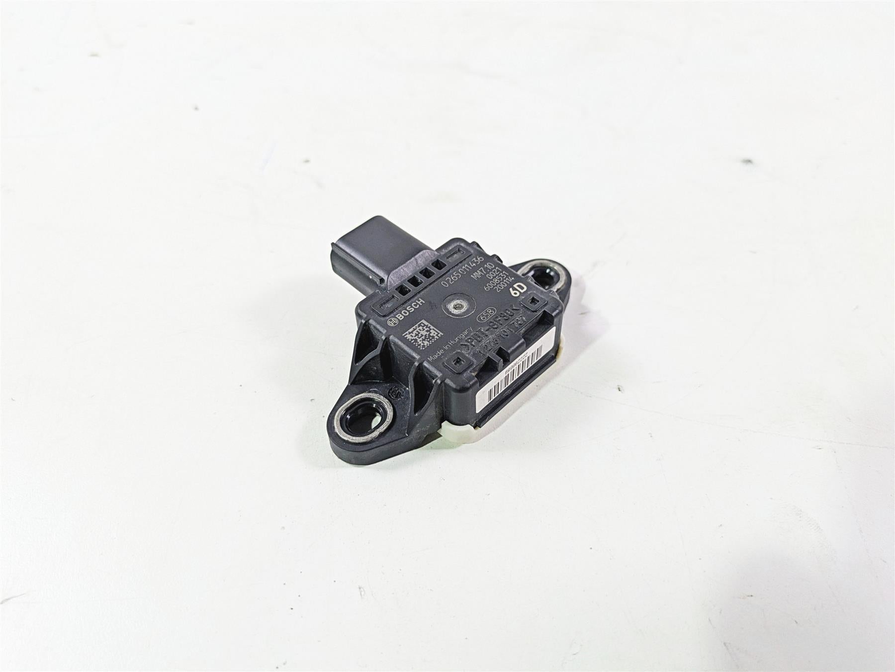 2020 Suzuki V-Strom 1050 XT Bosch Fall Tip Over Lean Angle Sensor 55750-06L00 {{ shop.shopifyCountryName }} - Mototech271