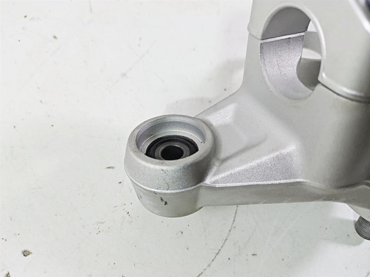 2015 BMW R1200GS Adv K51 Upper Triple Tree Steering Clamp 31428555849 {{ shop.shopifyCountryName }} - Mototech271
