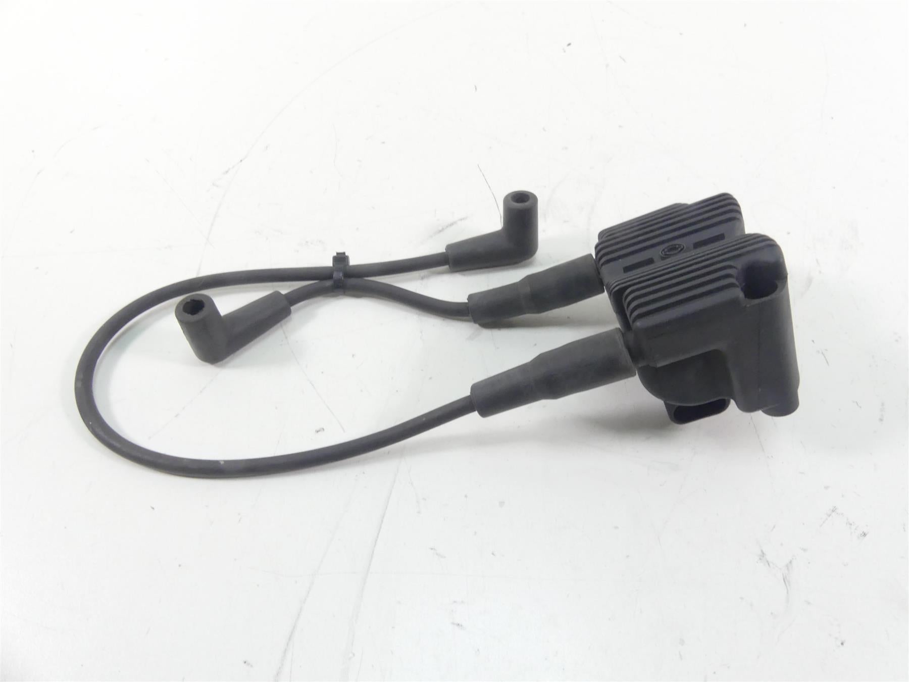 2004 Harley FXDWGI Dyna Wide Glide Ignition Coil Wires Plugs & Cover 31743-01 {{ shop.shopifyCountryName }} - Mototech271