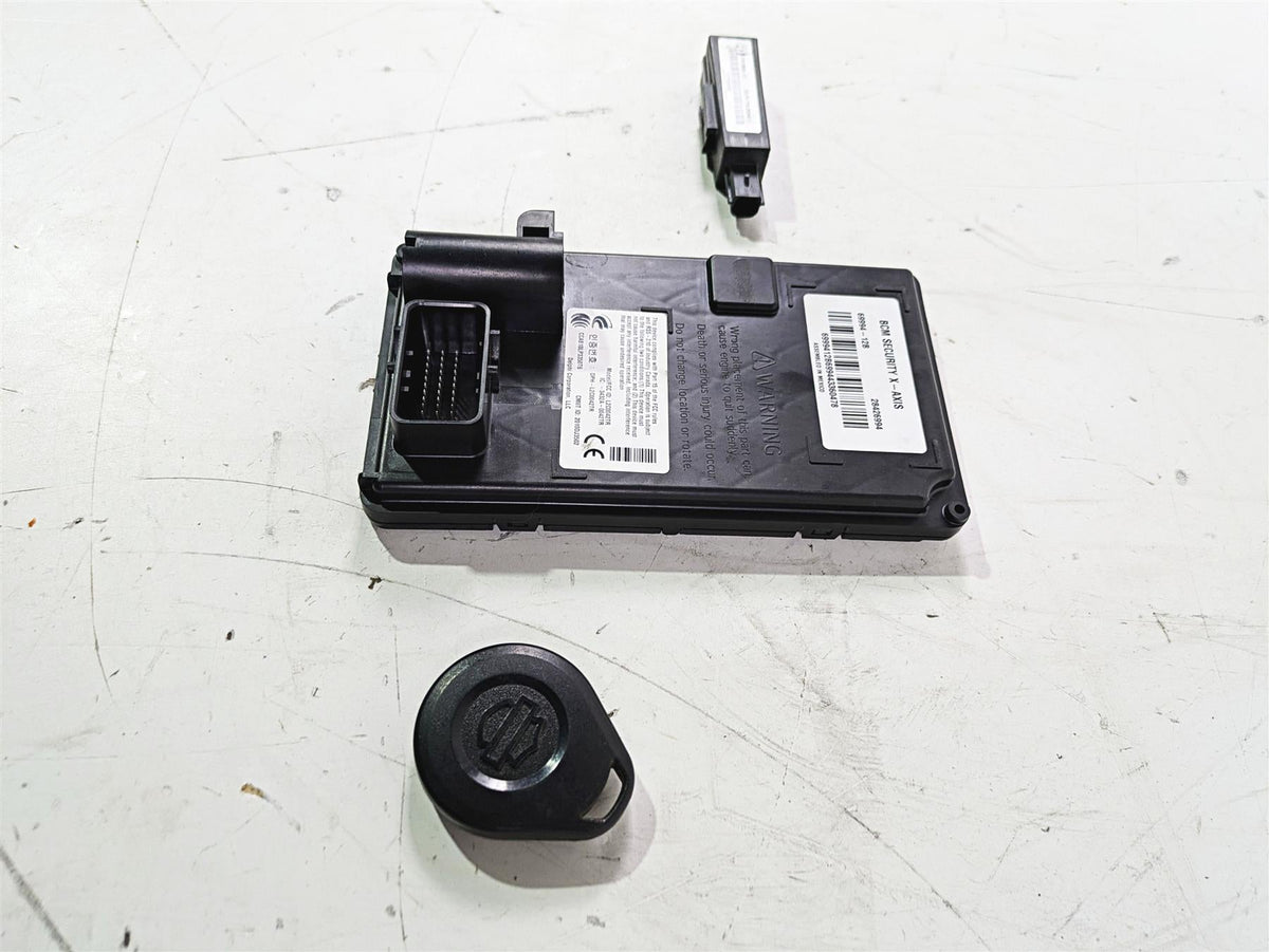 2015 Harley Touring FLHTKL E -Glide Low Bcm Security Module & Fob Set 69994-12B {{ shop.shopifyCountryName }} - Mototech271