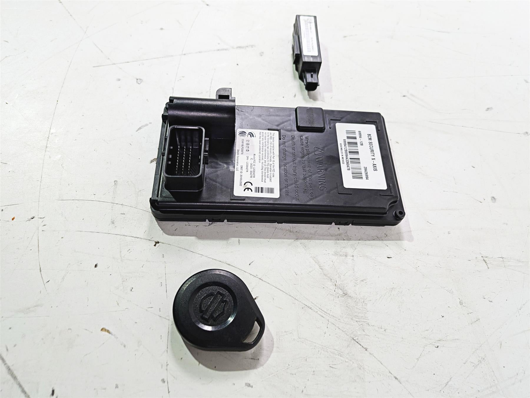 2015 Harley Touring FLHTKL E -Glide Low Bcm Security Module & Fob Set 69994-12B {{ shop.shopifyCountryName }} - Mototech271