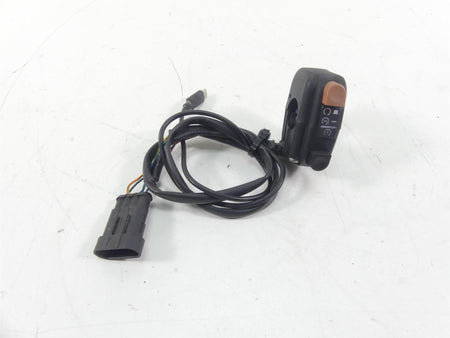 2014 Moto Guzzi Griso 1200 SE 8V Right Hand Start Kill Control Switch B045021 {{ shop.shopifyCountryName }} - Mototech271