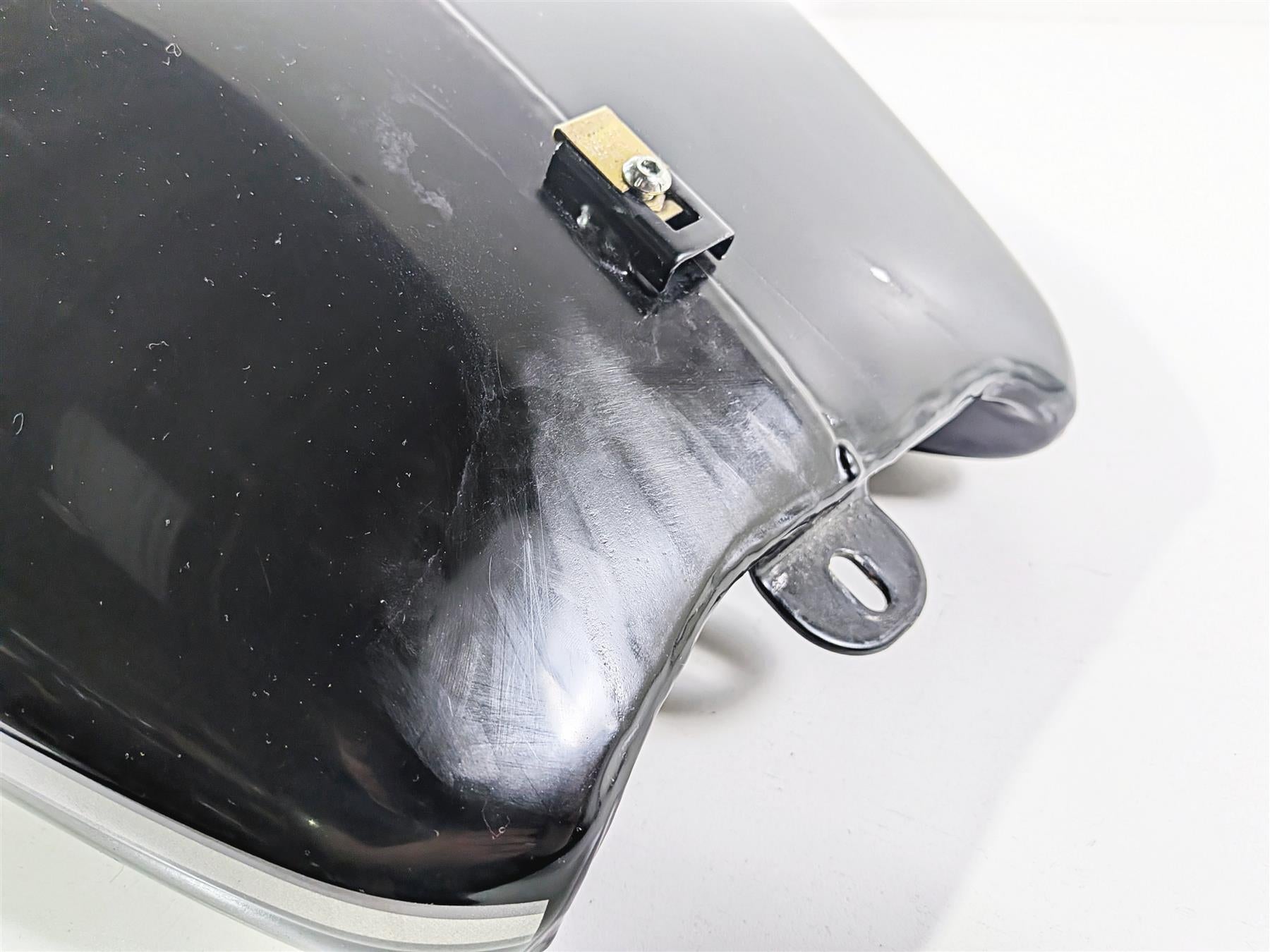 2004 Harley Touring FLTRI Road Glide Fuel Gas Petrol Tank Black Silver 61356-03-Mototech271