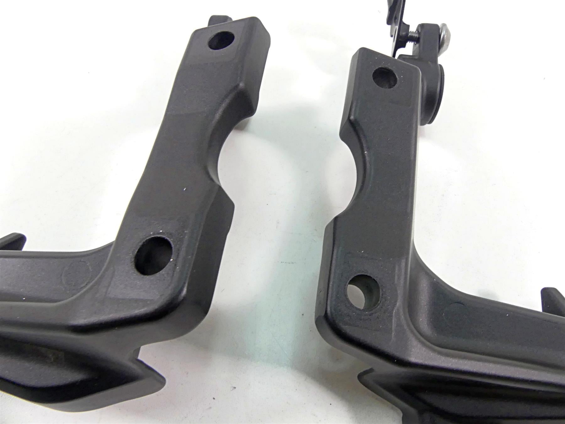2012 Yamaha VMX17 VMAX 1700 Rear Passenger Footpeg Set 2S3-27430-00 2S3-27440-00 {{ shop.shopifyCountryName }} - Mototech271