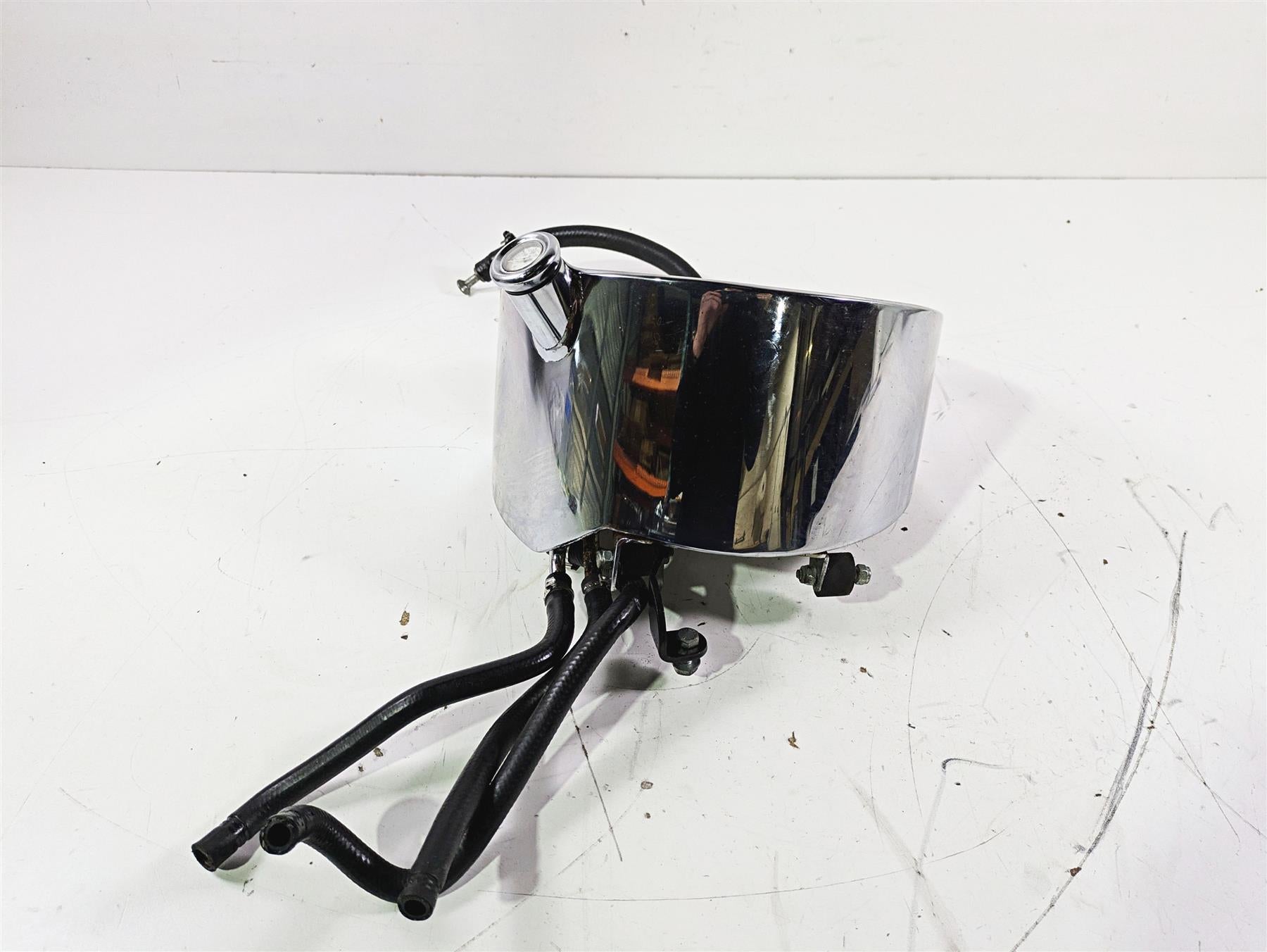 1992 Harley FLSTC Softail Heritage Oil Tank Reservoir & Lines Set 62498-91 {{ shop.shopifyCountryName }} - Mototech271