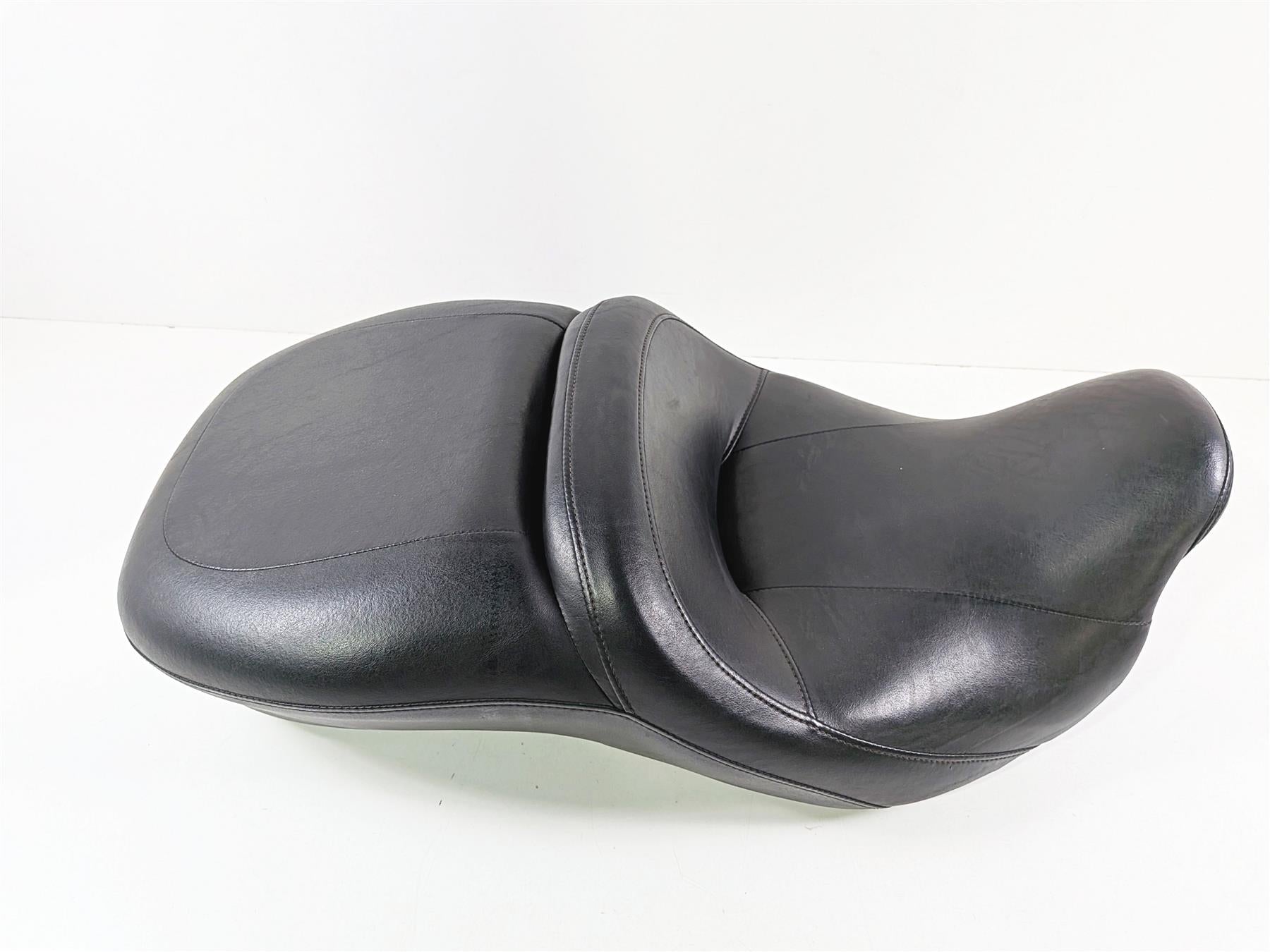 2014 Harley Touring FLHTK Electra Glide Rider Driver Seat Saddle Low 52000033-Mototech271