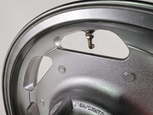 Load image into Gallery viewer, 2008 Kawasaki VN1600 Vulcan Nomad Straight 16x3 Front Wheel Rim 41073-0031
