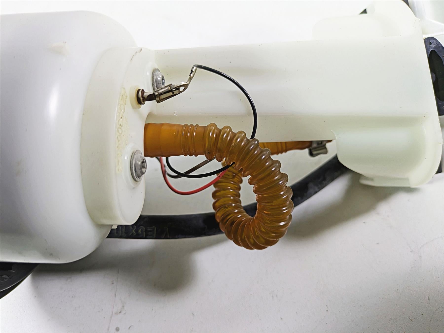2009 BMW R1200RT K26 Fuel Gas Petrol Pump - Tested 16147680369 {{ shop.shopifyCountryName }} - Mototech271