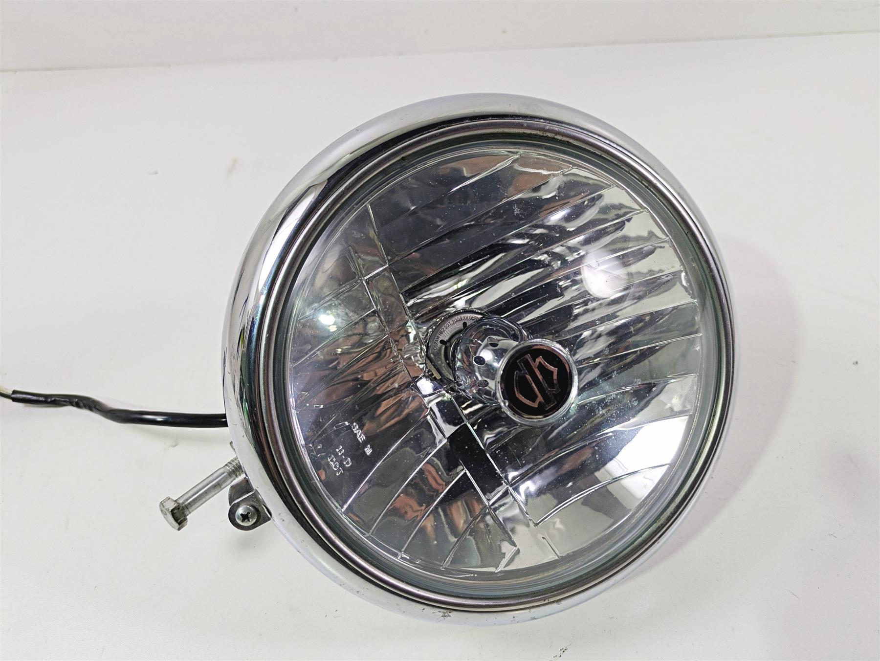 2017 Harley Softail Heritage Classic FLSTC Headlight Head Light Lamp 69748-05B {{ shop.shopifyCountryName }} - Mototech271