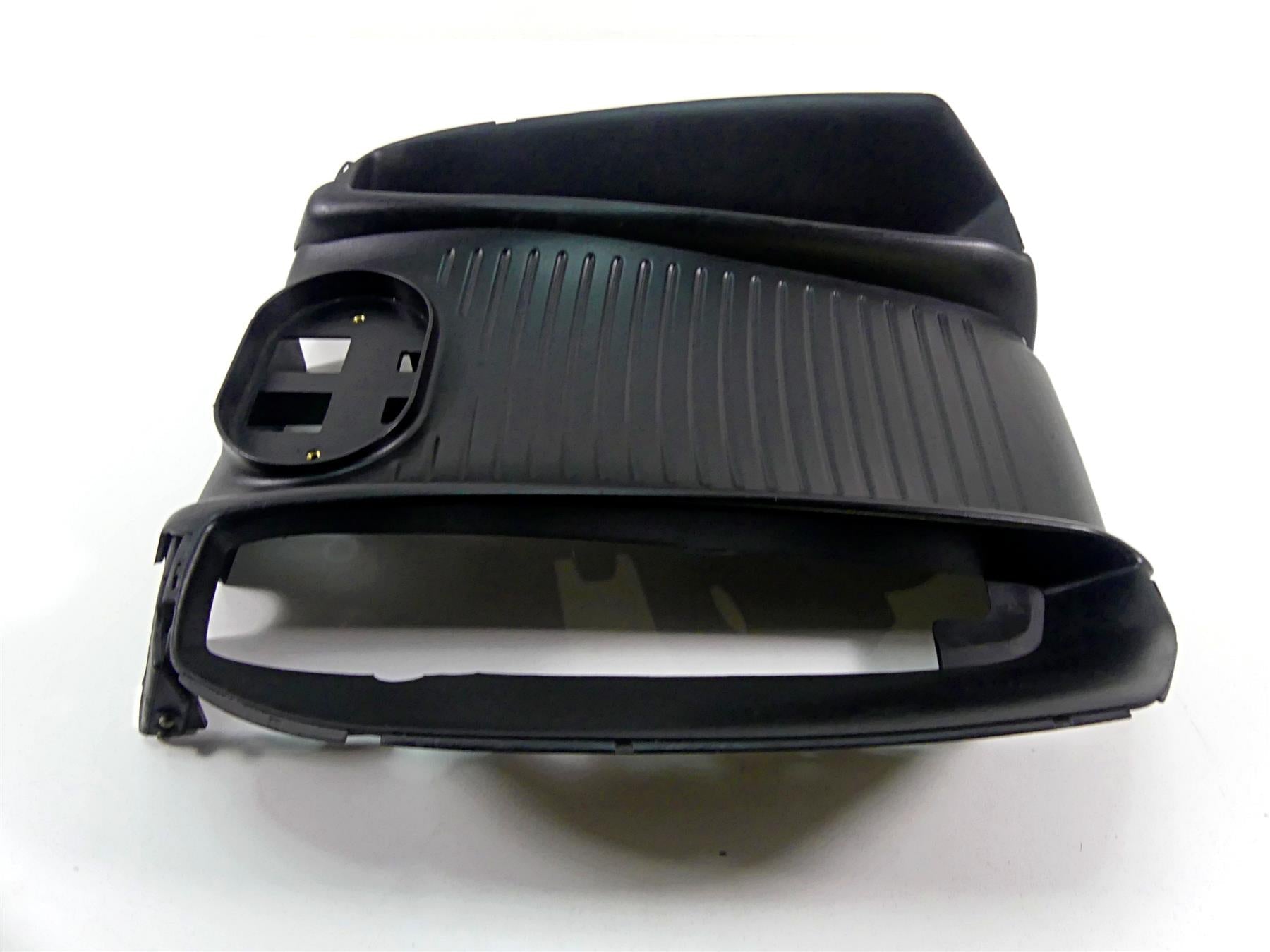 2014 Harley VRSCF Muscle V-Rod Radiator Center Cover Fairing 26826-09 26813-08A {{ shop.shopifyCountryName }} - Mototech271