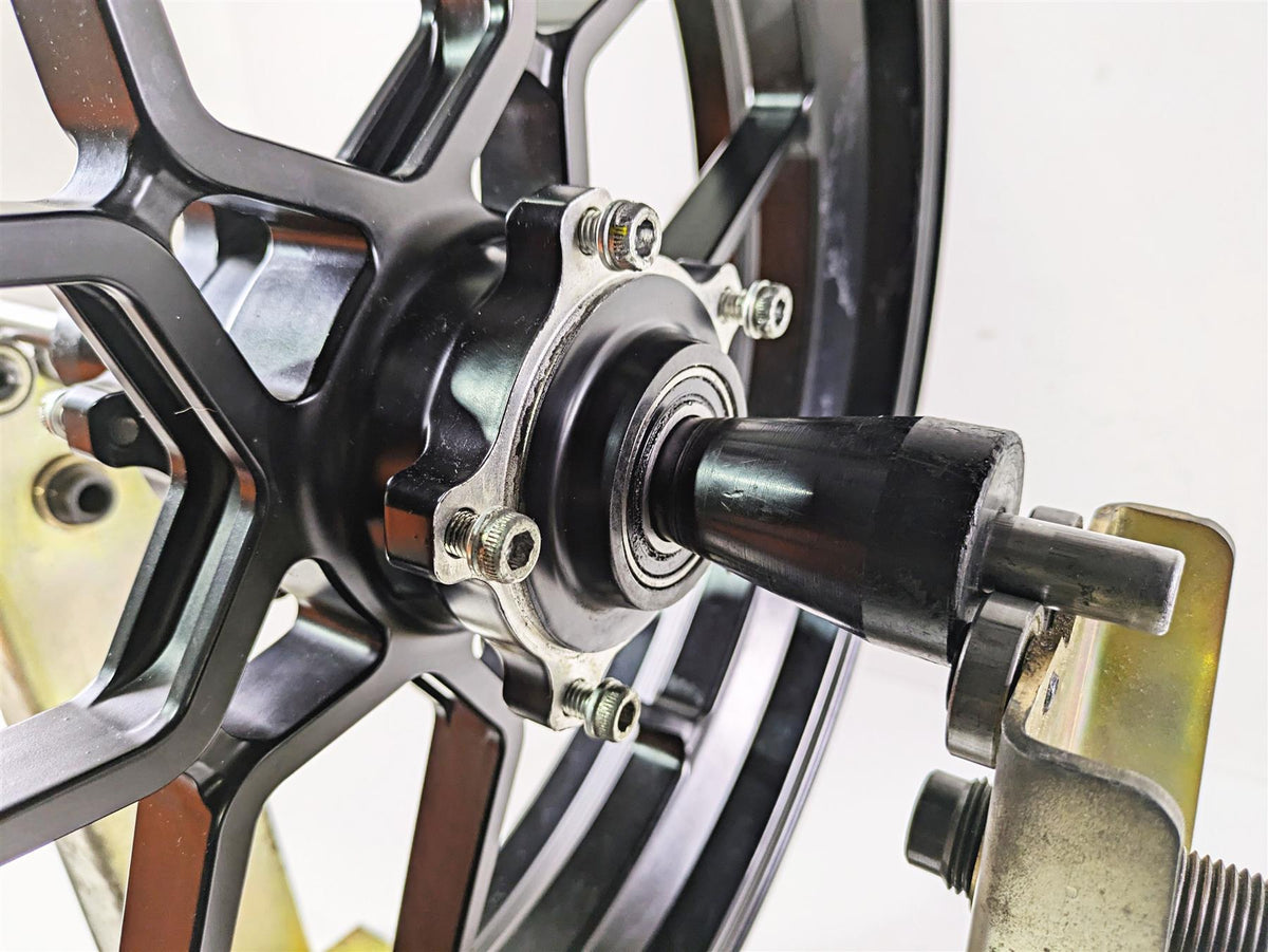 2012 Mv Agusta F4 RR Straight 17x3.5 Front Wheel Rim 8000B3352 {{ shop.shopifyCountryName }} - Mototech271