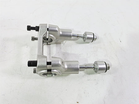 2013 Ducati Hyperstrada 821 Handlebar Riser Holder & Extension Set 36011441AB {{ shop.shopifyCountryName }} - Mototech271