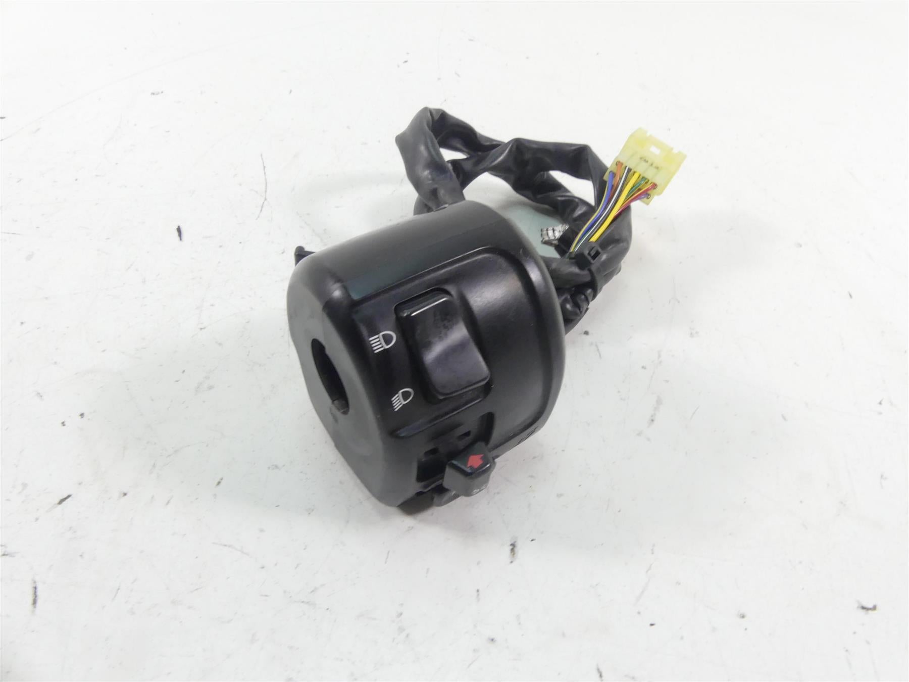 2018 Indian Scout Sixty Left Hand Light Control Switch 4014449 {{ shop.shopifyCountryName }} - Mototech271