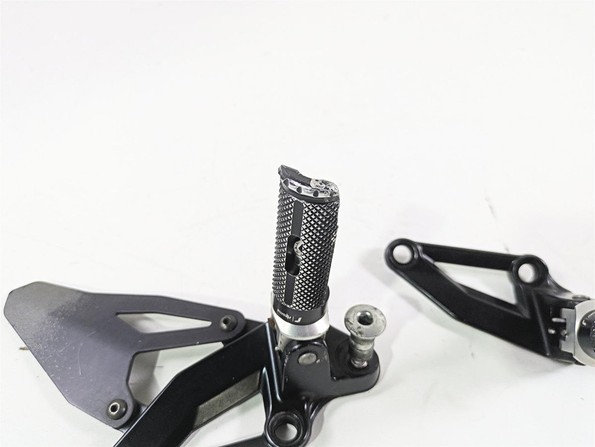 2012 Ducati Streetfighter 848 Rizoma Footpeg Foot Peg Rest PE614 82411541A {{ shop.shopifyCountryName }} - Mototech271