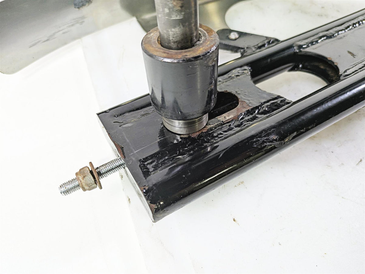 2002 Indian Spirit Deluxe Straight Rear Swingarm Swing Arm & Axle 89-213 {{ shop.shopifyCountryName }} - Mototech271