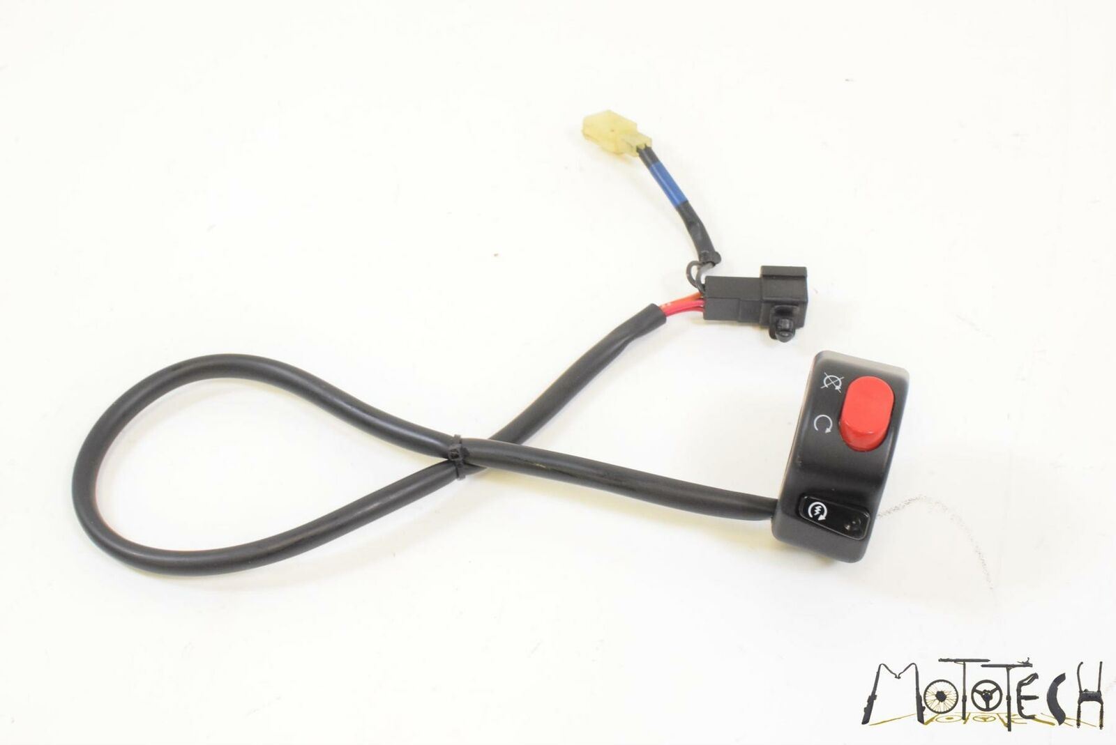 2012 Triumph 1050 Speed Triple Right Control Switch Kill Start T2049237 {{ shop.shopifyCountryName }} - Mototech271
