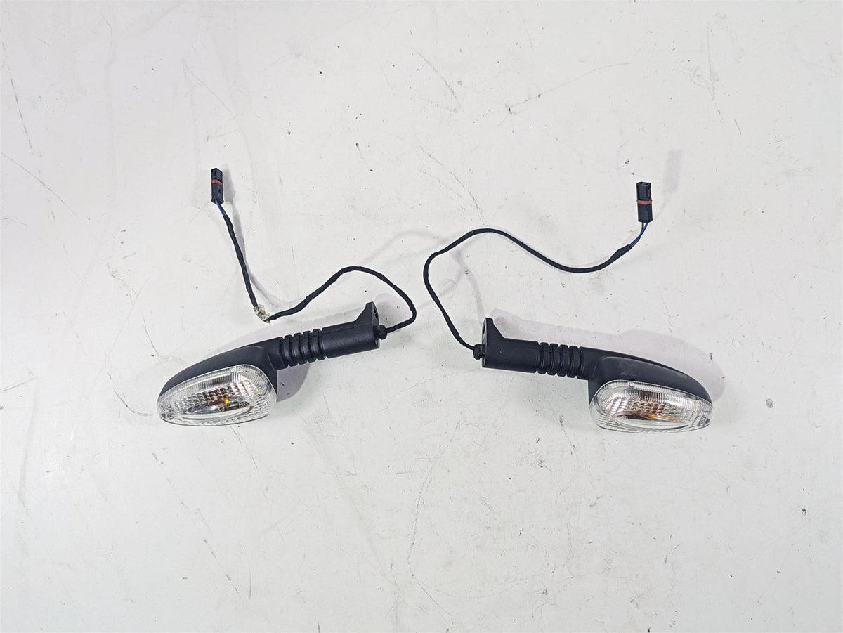 2010 BMW R1200GS K25 Front Blinker Turn Signal Set 63137667771 {{ shop.shopifyCountryName }} - Mototech271