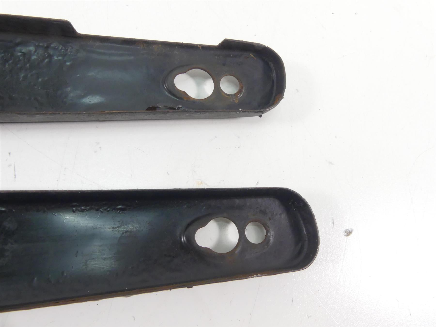 2011 Harley FXDWG Dyna Wide Glide Rear Fender Struts Braces Cover Set 59459-10 {{ shop.shopifyCountryName }} - Mototech271