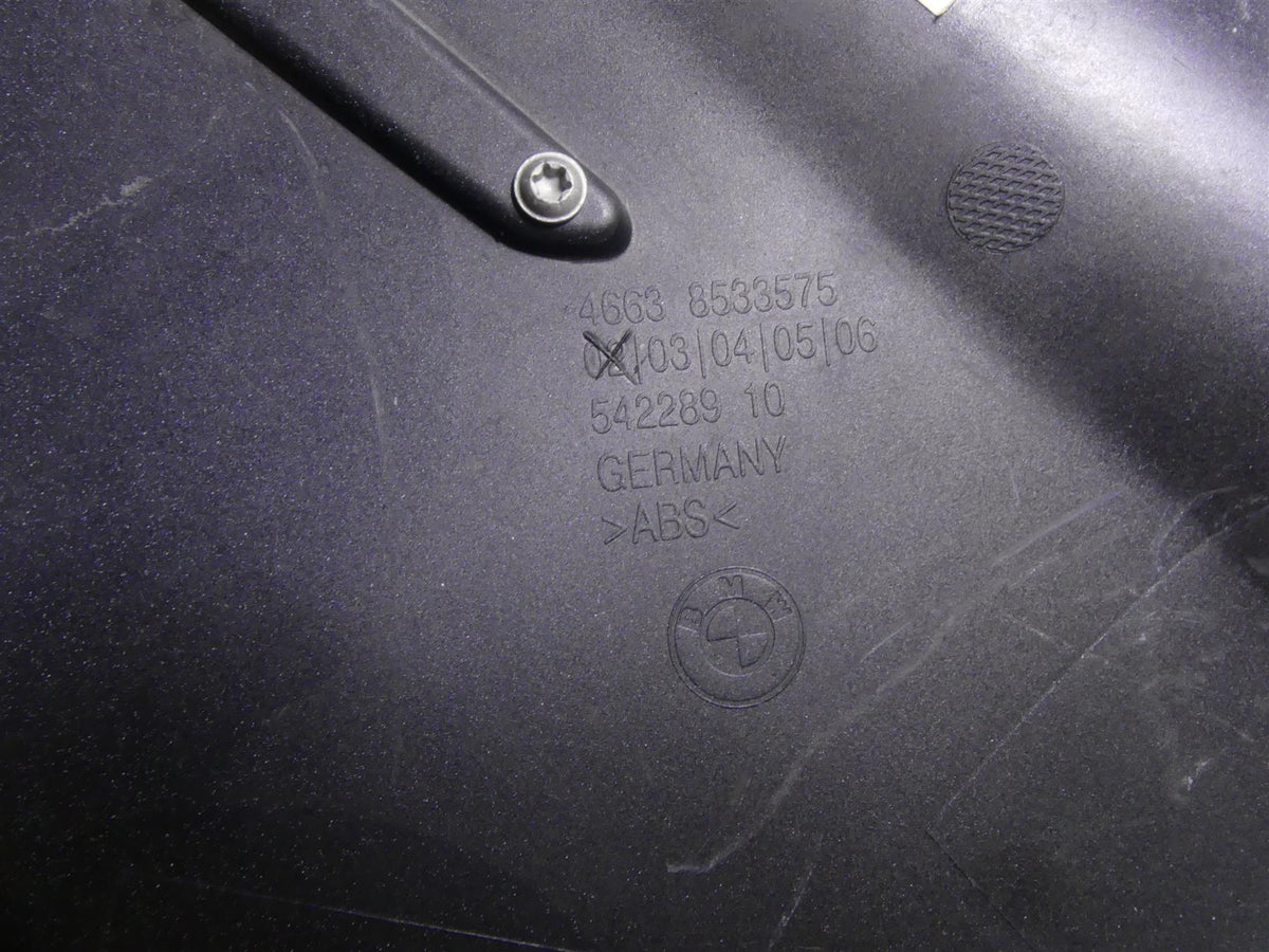 2015 BMW R1200RT K52 Left Side Blue Tank Cover Fairing 40902346090 {{ shop.shopifyCountryName }} - Mototech271