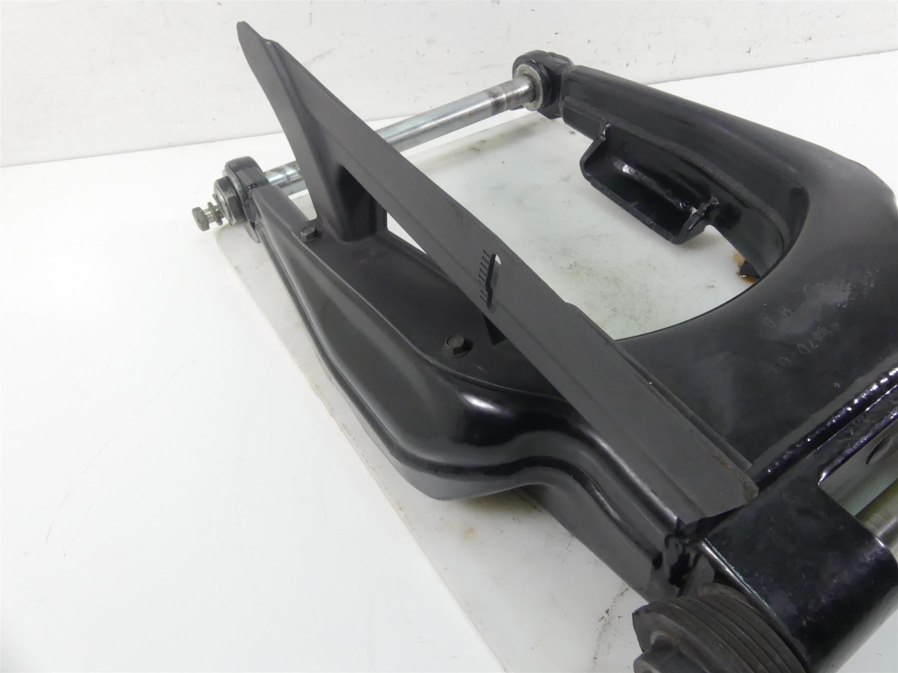 2011 Harley Touring FLTRU Road Glide Rear Swing Arm Swingarm + Axle 45470-09 {{ shop.shopifyCountryName }} - Mototech271