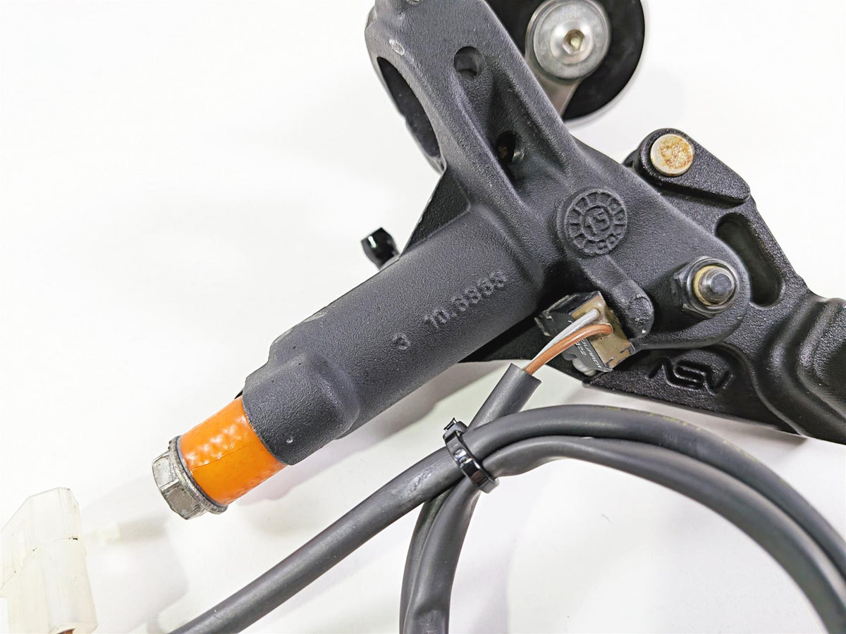 2016 Aprilia RSV 1100 Tuono V4 Factory Brembo Front Brake Master Cylinder B044605 {{ shop.shopifyCountryName }} - Mototech271