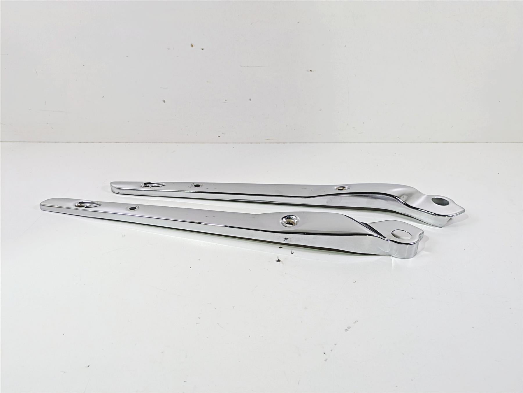 2016 Harley FXDF Dyna Fat Bob Rear Fender Chrome Struts 59410-08 59281-08 {{ shop.shopifyCountryName }} - Mototech271