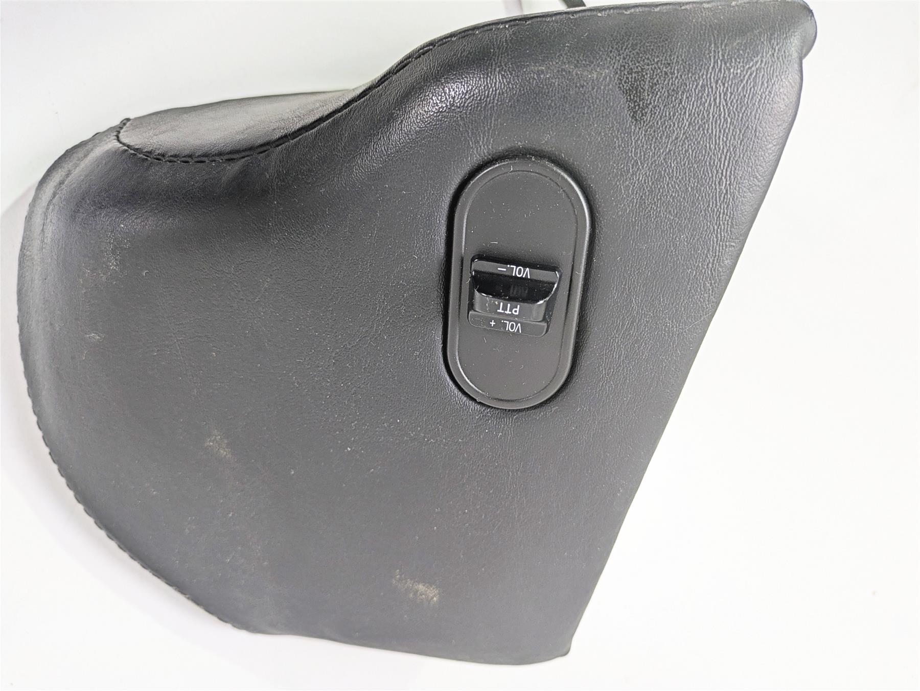 1999 Harley Touring FLHTCUI E-Glide Rear Speaker Housing Set 76303-98B {{ shop.shopifyCountryName }} - Mototech271