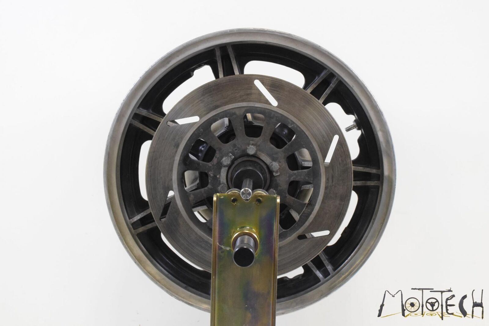 1980 Yamaha XS1100SG XS1100 SG Rear 16x3 Wheel Rim STRAIGHT 3H3-W2533-01-00 {{ shop.shopifyCountryName }} - Mototech271