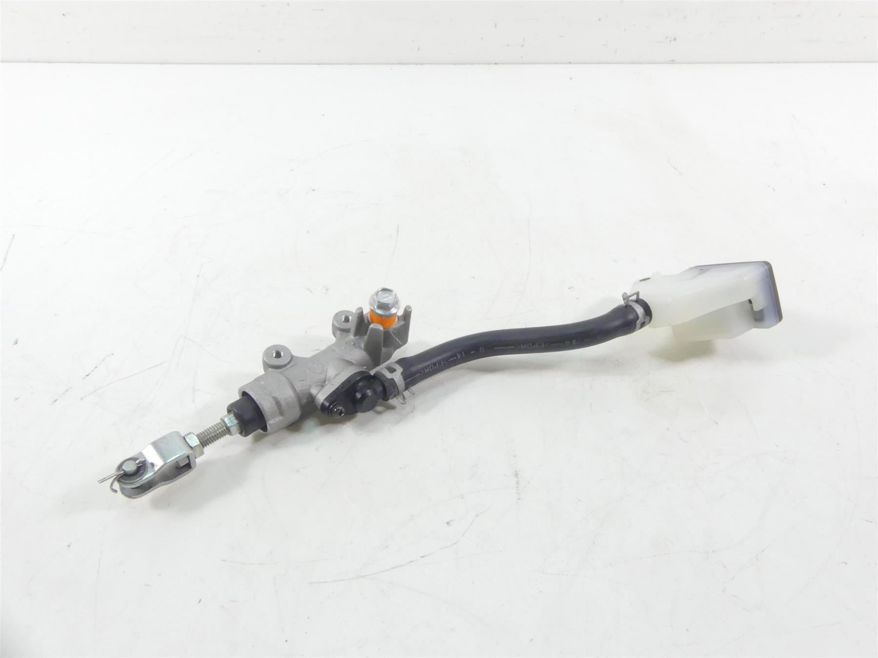 2020 Suzuki GSX1300 R Hayabusa Rear Brake Master Cylinder 1/2" 69600-15H00 {{ shop.shopifyCountryName }} - Mototech271