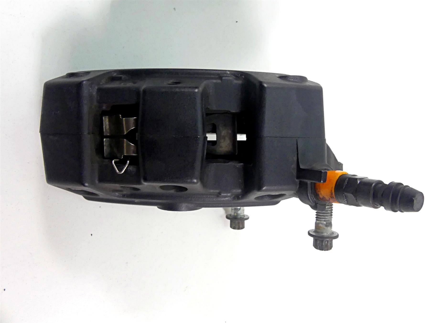 2014 Harley VRSCF Muscle V-Rod Front Brake Caliper Set 44731-08 44732-08 {{ shop.shopifyCountryName }} - Mototech271