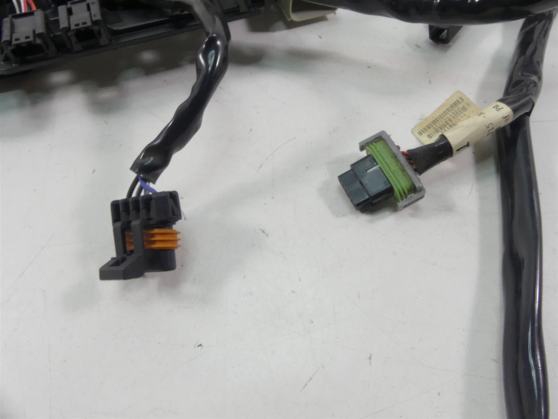 2017 Harley Touring FLHTKL Electra Glide Front Fairing Wiring Harness 69200121 {{ shop.shopifyCountryName }} - Mototech271