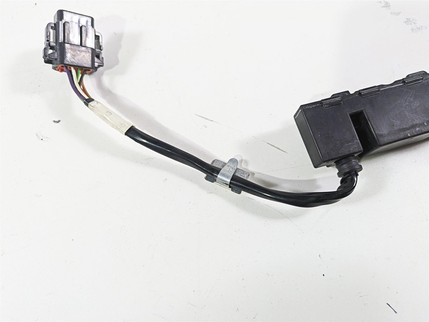 2003 Harley FLSTC Softail Heritage 100th Instrument Indicator Lights 68113-99C {{ shop.shopifyCountryName }} - Mototech271
