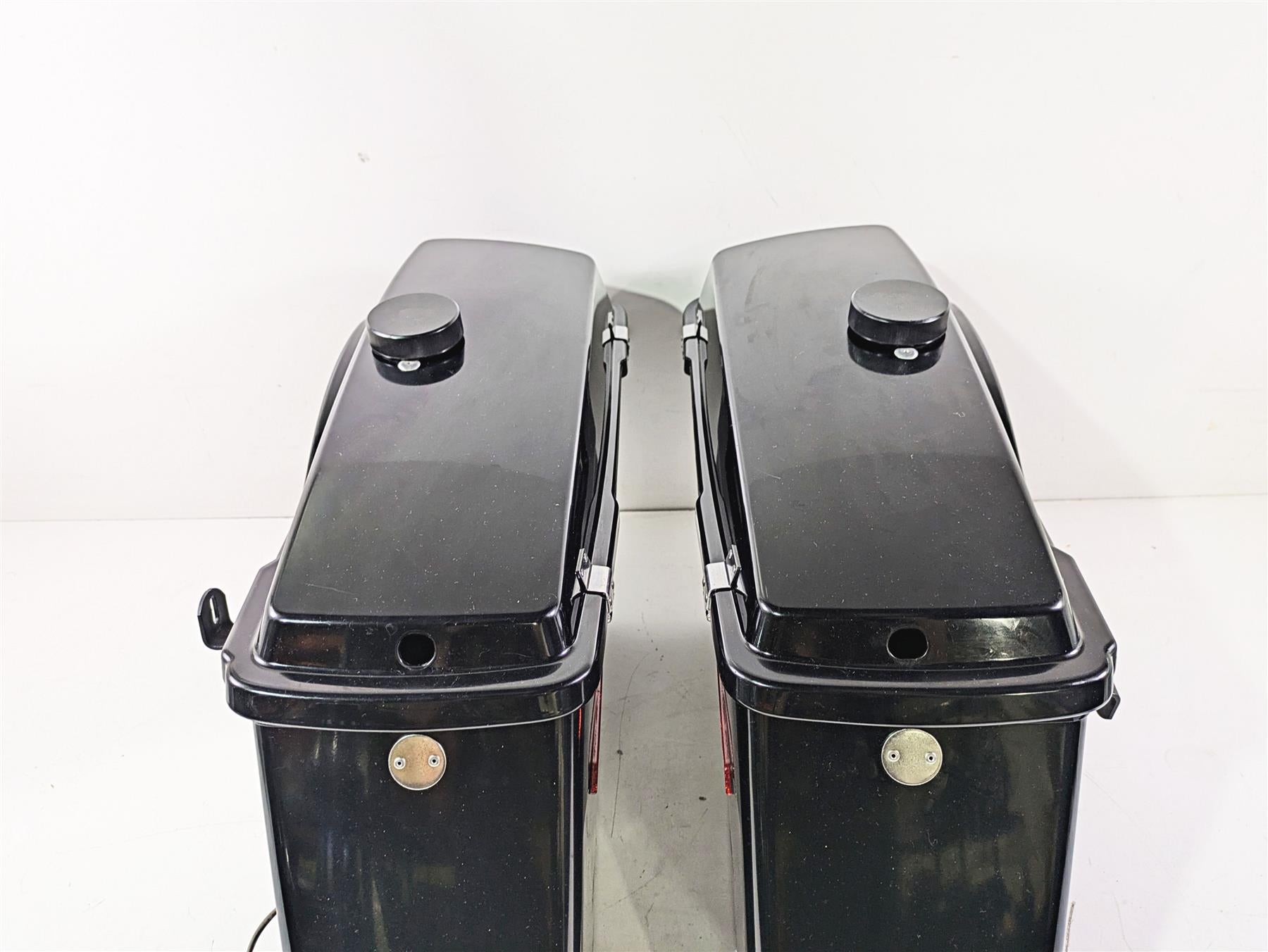 2008 Harley Touring FLHTP Electra Glide Saddlebag Saddle Bag Set 90634-93 {{ shop.shopifyCountryName }} - Mototech271