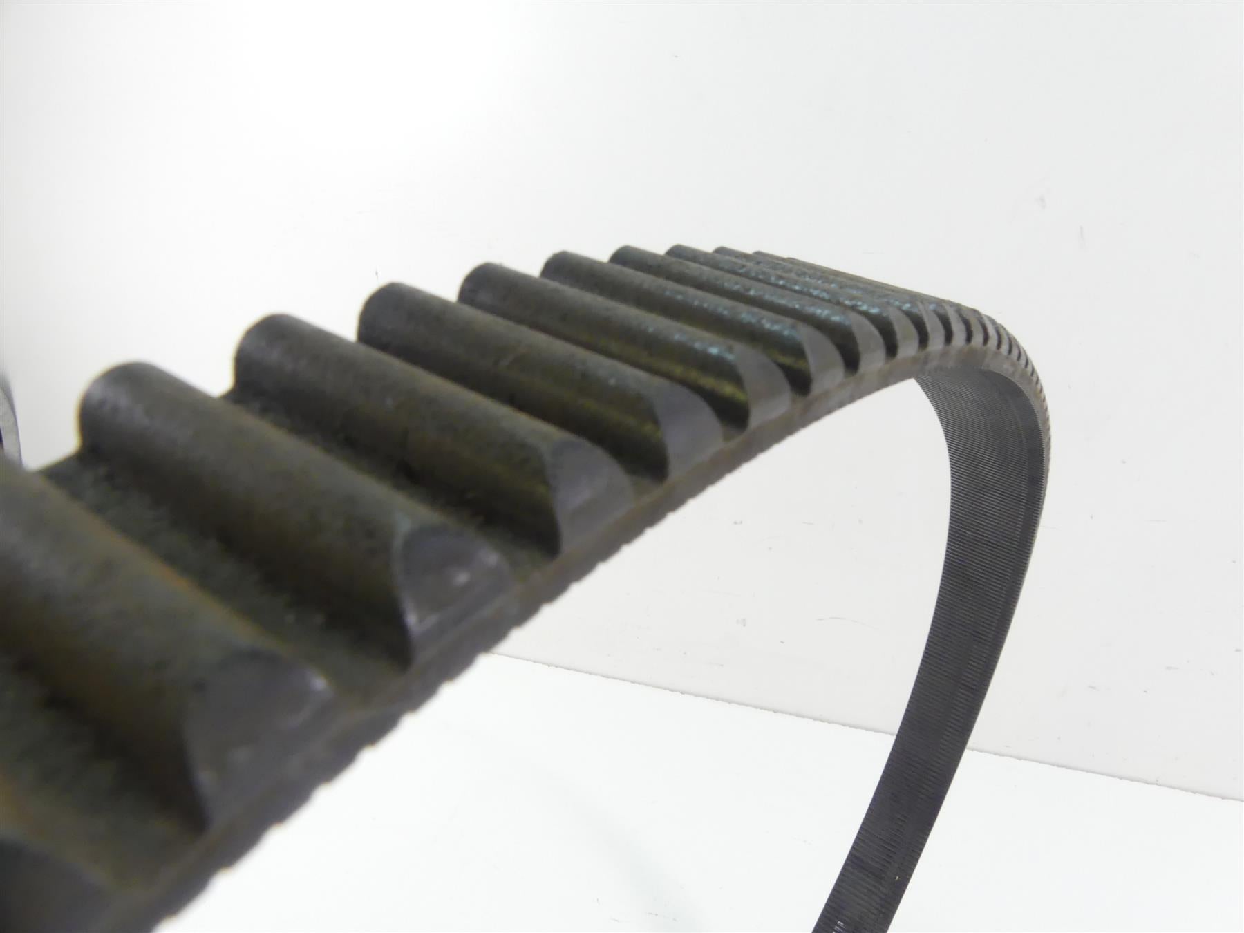 1993 Harley Dyna FXDL Low Rider Rear Drive Belt 133T 1.5" BDL-PC-133 {{ shop.shopifyCountryName }} - Mototech271