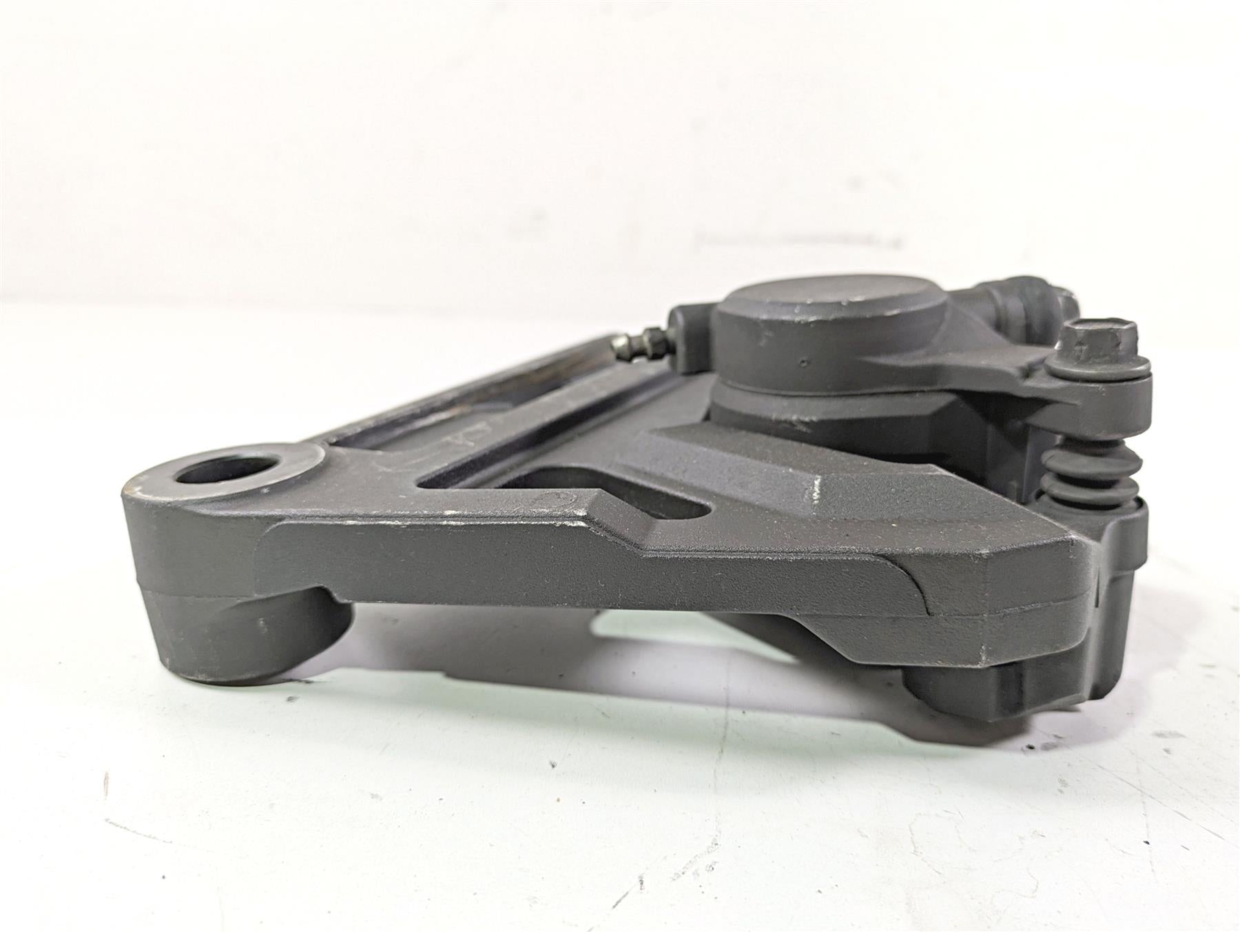 2008 Yamaha XVS1300 V-Star Tourer Rear Brake Caliper & Bracket 3D8-2580W-00-00 {{ shop.shopifyCountryName }} - Mototech271