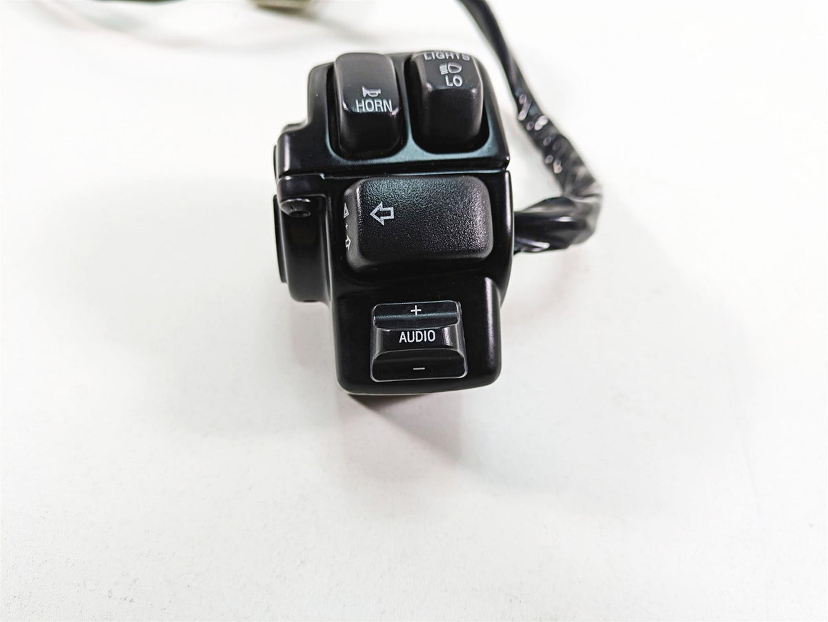2013 Harley Touring FLHX Street Glide Left Hand Control Switch 71682-06A - Read {{ shop.shopifyCountryName }} - Mototech271