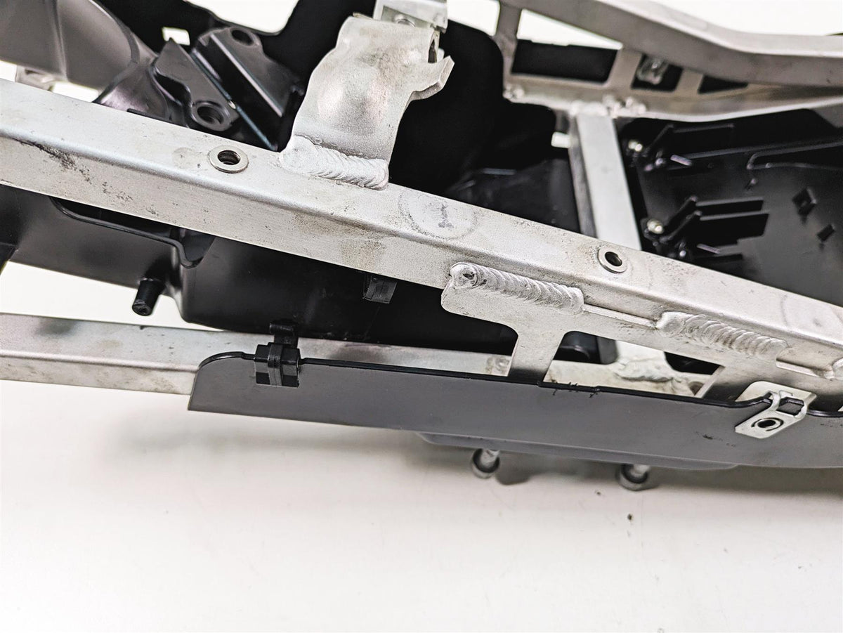 2021 Aprilia RS660 Straight Rear Sub Frame Subframe 2B008726 2B006819 {{ shop.shopifyCountryName }} - Mototech271