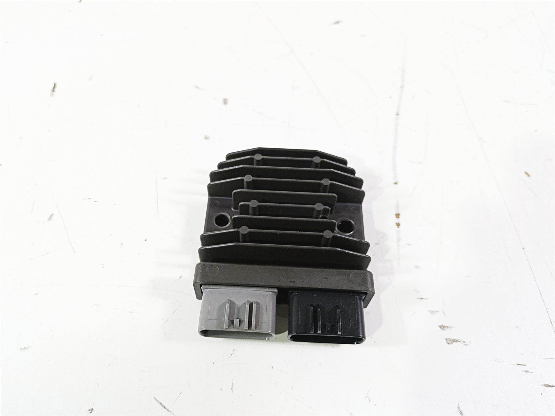 2016 BMW R1200GS GSW K50 Rectifier Voltage Regulator FH020AA 12318523367 {{ shop.shopifyCountryName }} - Mototech271