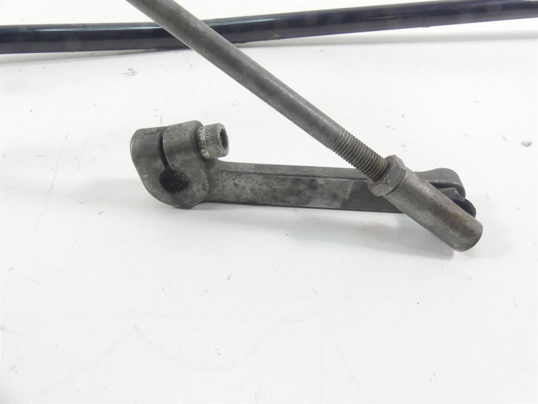2011 Harley FXDWG Dyna Wide Glide Front Footpeg Shift Brake Ped Set Fw 33693-03 {{ shop.shopifyCountryName }} - Mototech271