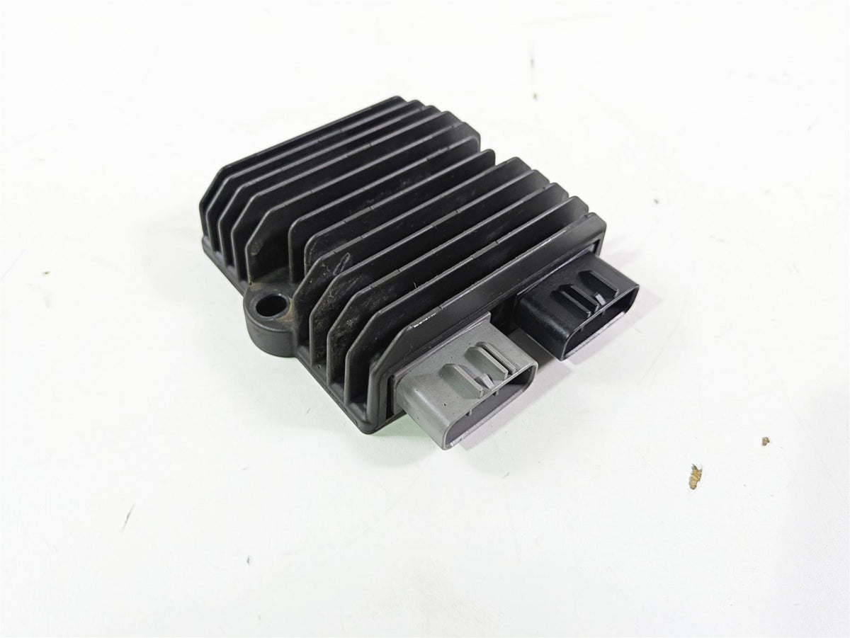 2020 Suzuki V-Strom 1050 XT Rectifier Voltage Regulator SH847AA 32800-31J00 {{ shop.shopifyCountryName }} - Mototech271