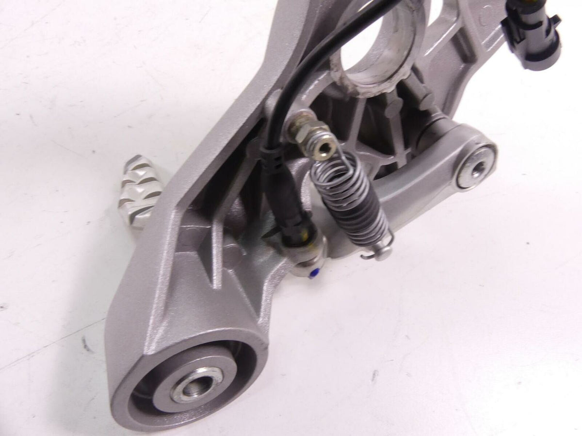 2019 Ducati Supersport 939 S Right Rider Driver Footpeg & Brake Pedal 82432971B {{ shop.shopifyCountryName }} - Mototech271