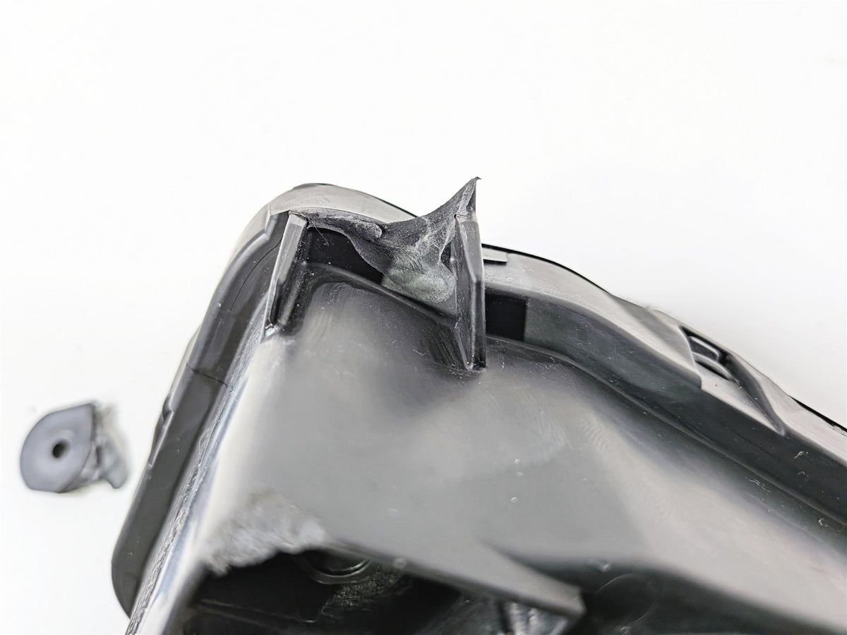 2022 Kawasaki ZX10R ZX1000 Ninja Right Headlight Head Light Lamp Led 23001-0050 {{ shop.shopifyCountryName }} - Mototech271