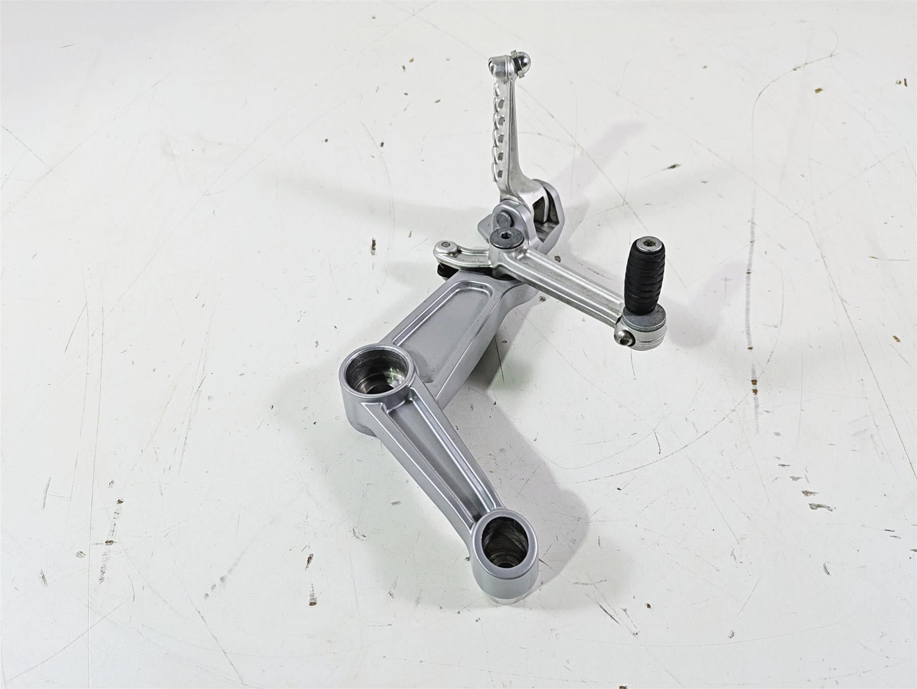 2021 Aprilia RS660 Left Rider Footpeg & Shifter Lever 2B005202 2B006352 {{ shop.shopifyCountryName }} - Mototech271