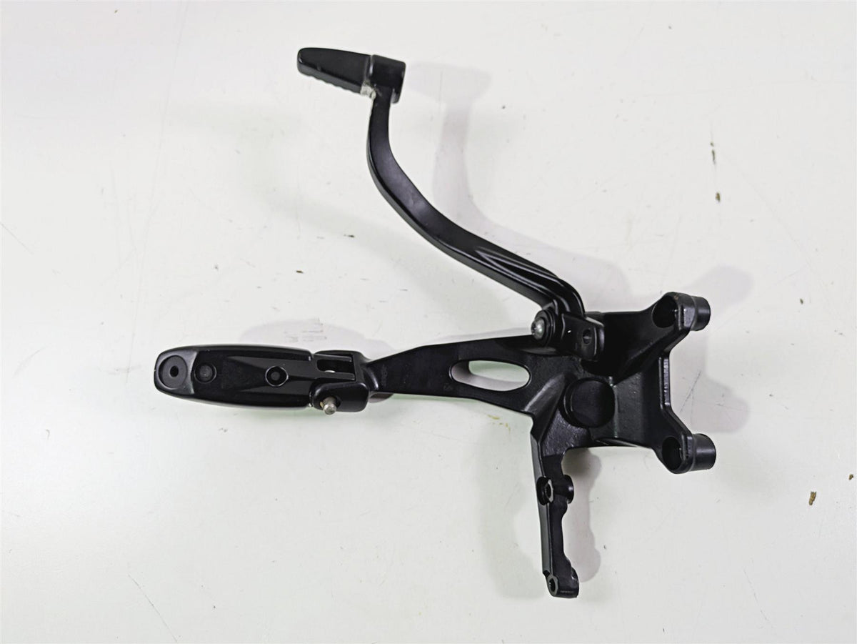 2024 Harley Sportster RH975 S Front Right Footpeg Brake Pedal Set 50502125 {{ shop.shopifyCountryName }} - Mototech271
