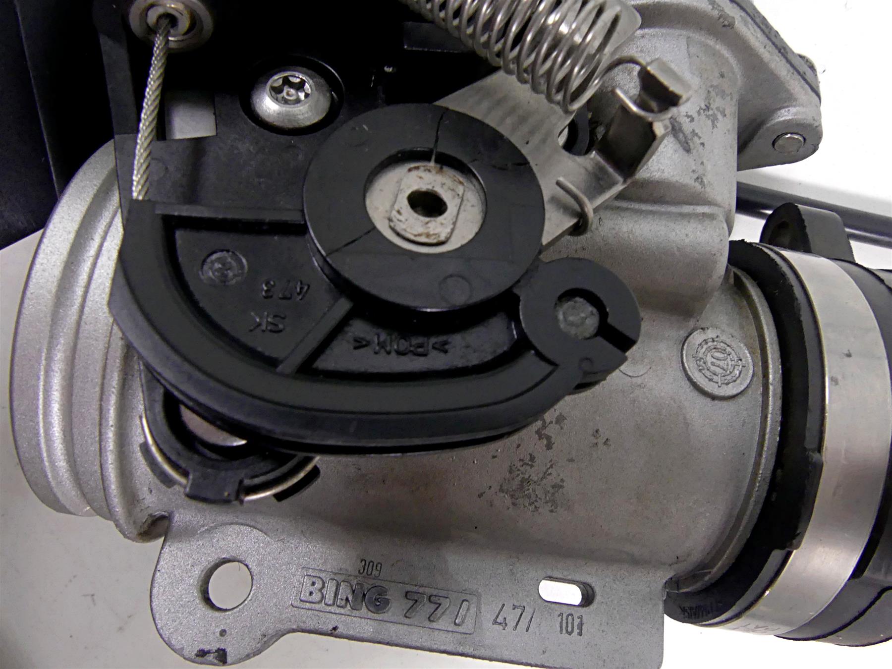 2009 BMW R1200GS K255 Adv Bing Throttle Body Set -Read 13547705239 13547705240 {{ shop.shopifyCountryName }} - Mototech271
