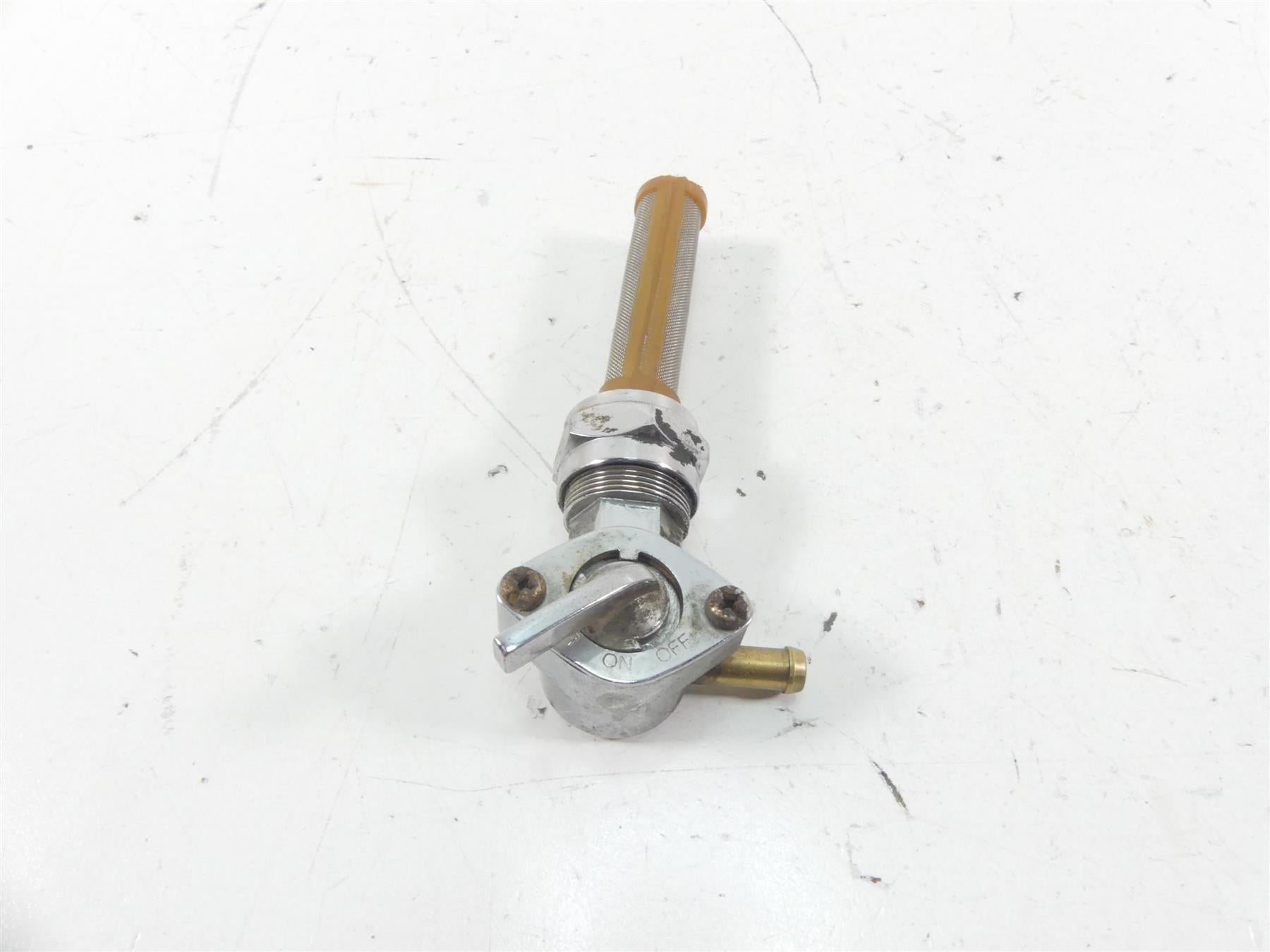 1998 Harley Dyna FXDL Low Rider Fuel Gas Petrol Valve Petcock 61338-94D {{ shop.shopifyCountryName }} - Mototech271