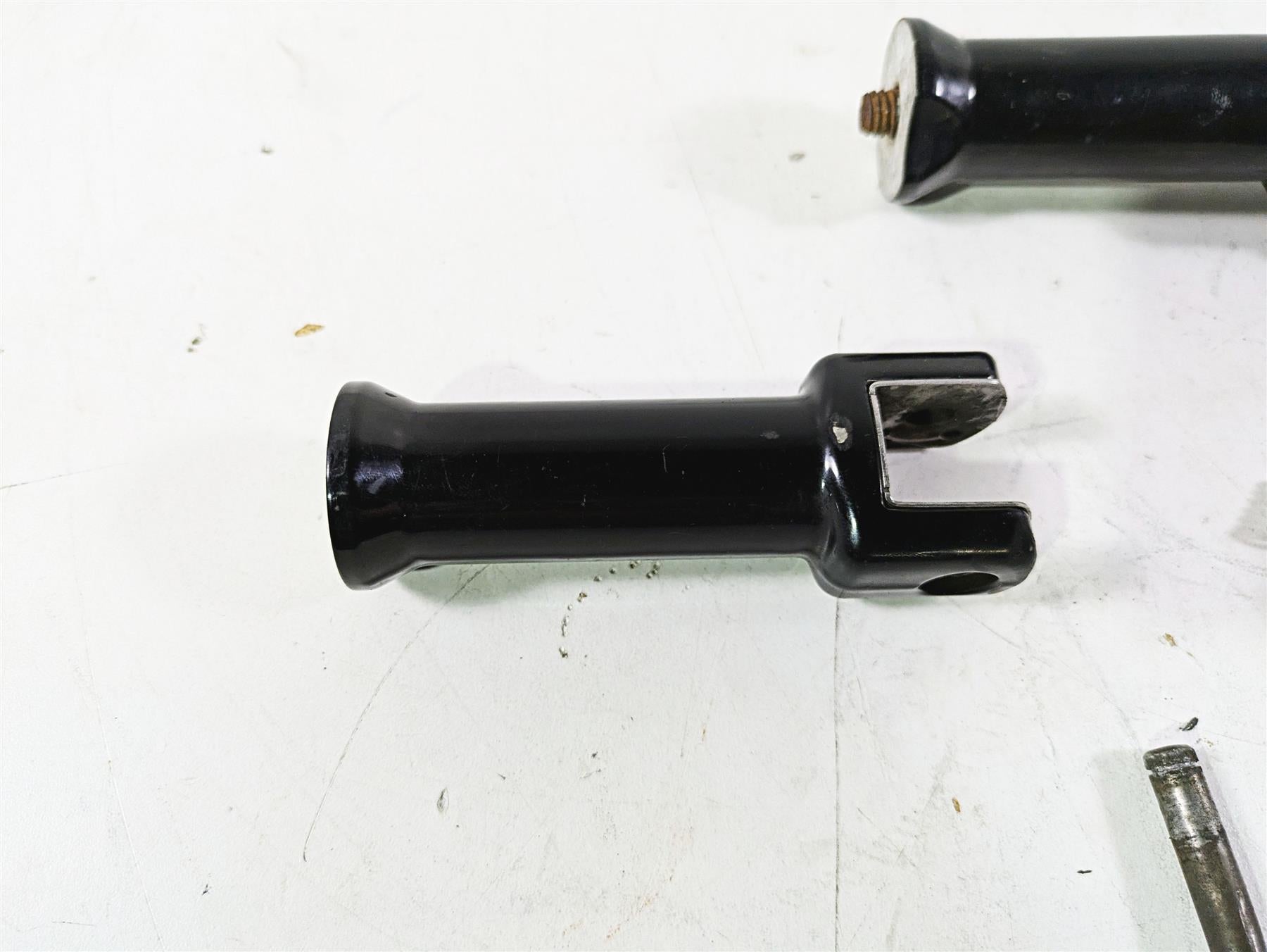 2018 Harley Softail FXFBS Fat Bob Passenger Livewire Footpeg Set - Read 50500762 {{ shop.shopifyCountryName }} - Mototech271